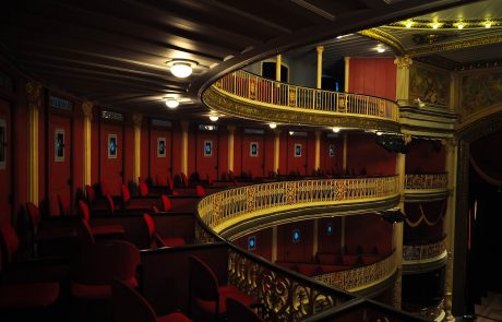 10 הצגות תיאטרון שמומלץ לראות בלונדון