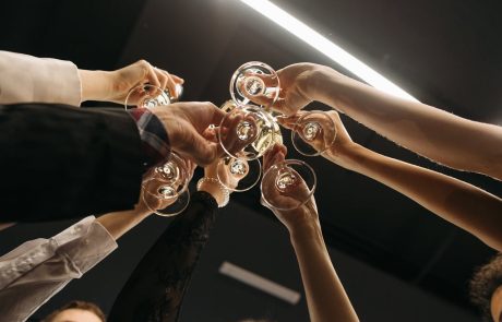 10 טיפים חיוניים למי שמחפש מסיבת רווקים בחו"ל